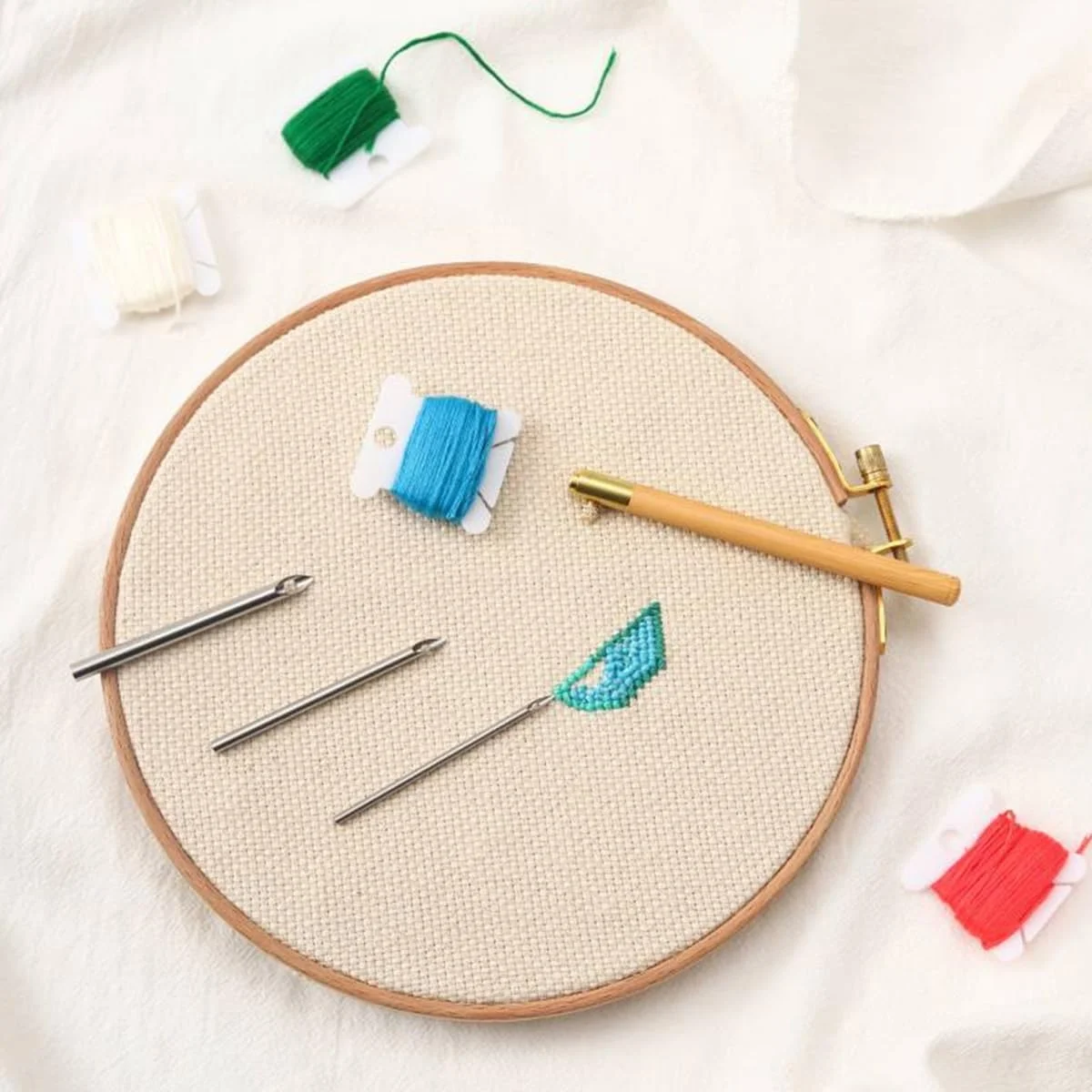 ست سوزن پانچ LEEQ - کیت سوزن پانچ، 1 عدد سوزن پانچ دسته چوبی دسته چوبی با 3 عدد سوزن پانچ، سوزن پانچ چوبی قلم گلدوزی چوبی سوزن پانچ چوبی (2.5 میلی متر، 3 میلی متر، 5 میلی متر) ست سوزن پانچ LEEQ - کیت سوزن پانچ، 1 عدد سوزن پانچ دسته چوبی دسته چوبی با 3 عدد سوزن پانچ، سوزن پانچ چوبی قلم گلدوزی چوبی سوزن پانچ چوبی (2.5 میلی متر، 3 میلی متر، 5 میلی متر)