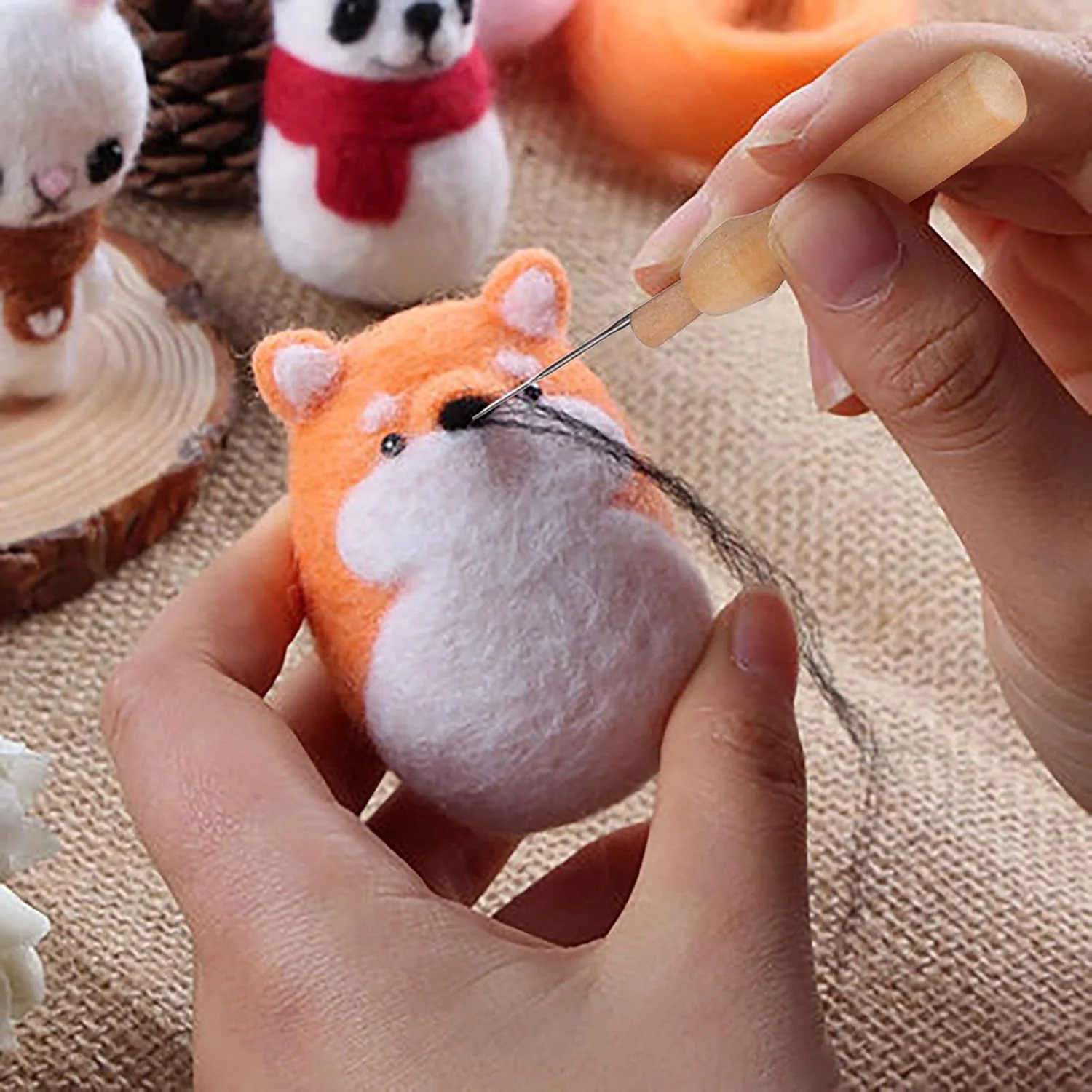 ابزار سوزن نمدی Heveer، سوزن نمدی پشمی با دسته چوبی مناسب برای مبتدیان، ریسندگی دستی، کاردستی DIY، حیوانات نمدی، 3 سایز، 32 عدد