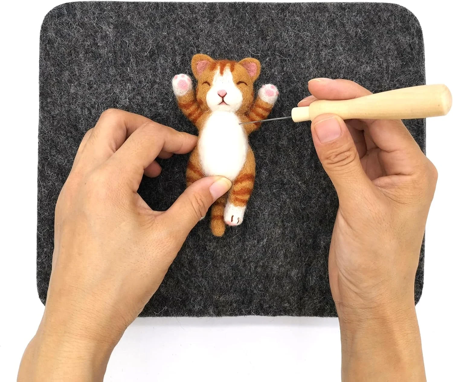 پد نمدی سوزن دوزی Feltsky، سه سایز مختلف برای لوازم نمد دوزی، سطح نرم، دست ساز با دقت، پد نمد دوزی بادوام (متوسط - 25x20x2.5 سانتی متر)