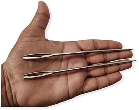 سوزن های دوخت گونی/کیسه آواد. سوزن های فلزی نوک تیز (5 اینچ) برای بسته بندی گونی/کیسه. سوزن های فلزی نوک تیز برای گونی/بسته بندی که در هندی suvva، suja نامیده می شوند - بسته 2 عددی