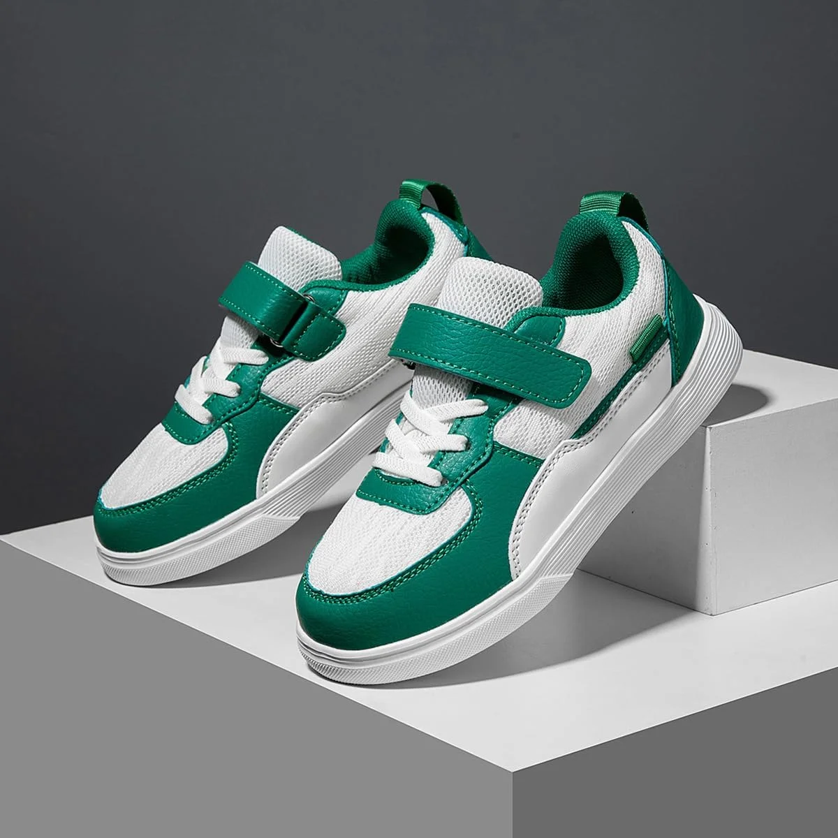 کفش های اسکیت بورد پسرانه و دخترانه با بند چسبی قابل تنظیم، مدل کلاسیک ساق کوتاه، کفش ورزشی بچه گانه سبز سفید