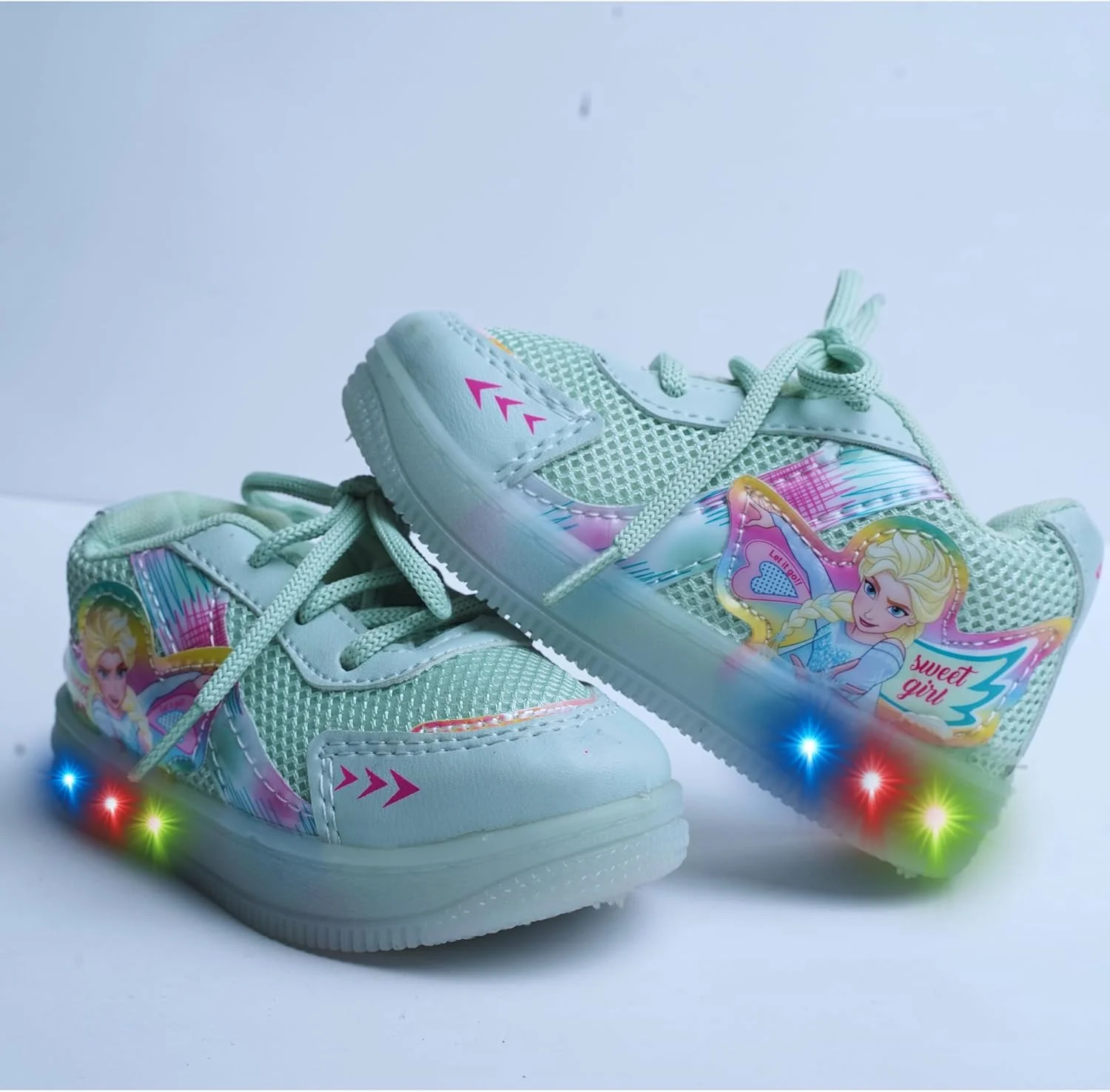 کفش های چراغ دار LED دخترانه FootStation با بند و زیره نرم - مناسب برای سنین 2.5 تا 5 سال