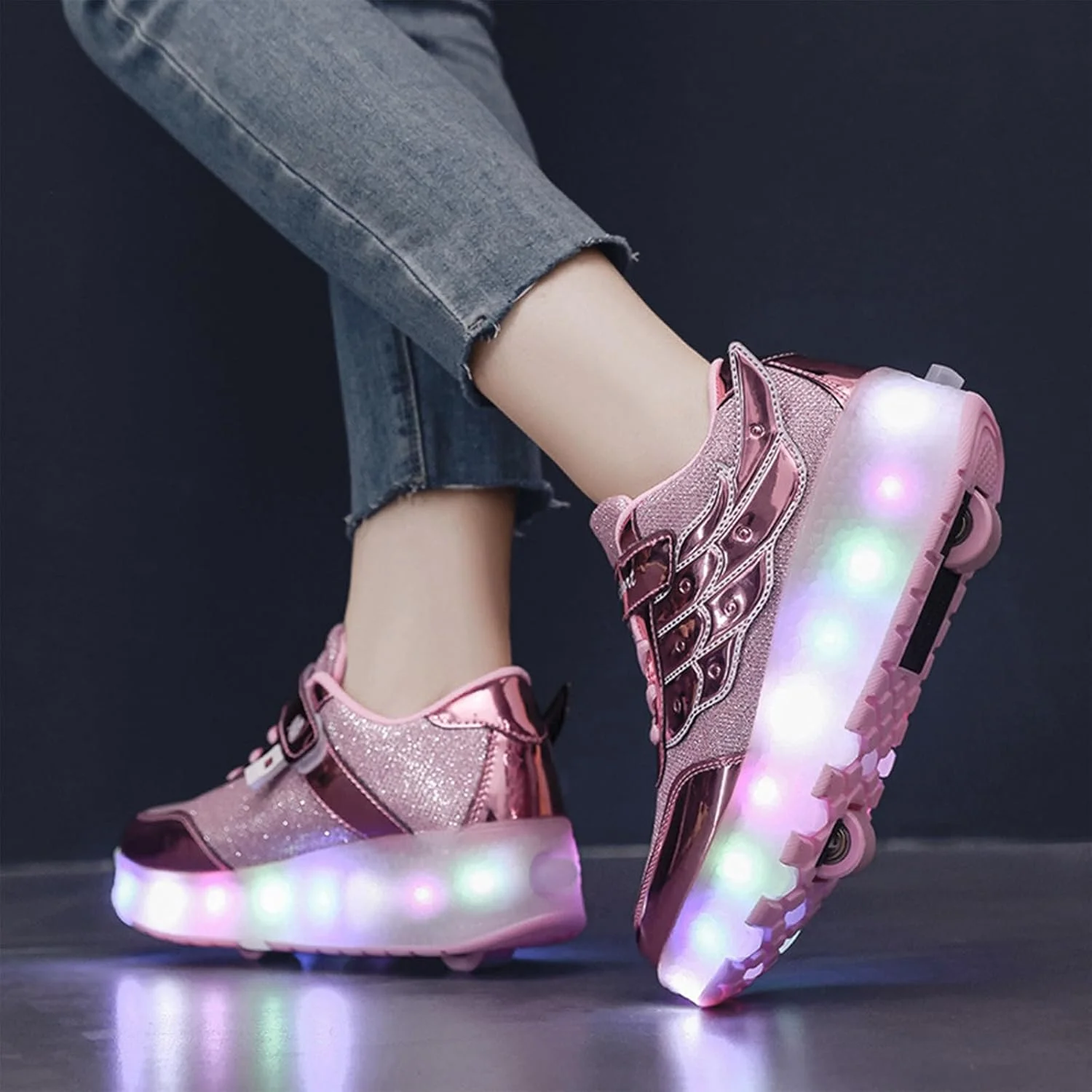 کفش های اسکیت چرخ دار چراغ دار LED شارژی USB Aikuass برای پسران دختران بچه ها