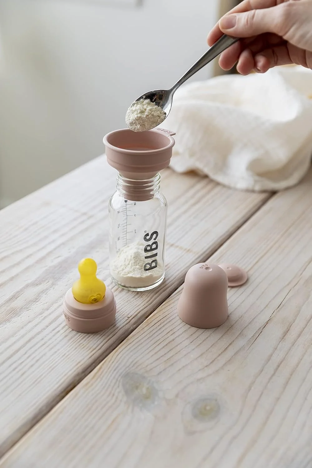 شیشه شیر کودک BIBS، 225 میلی لیتر، آبی آسمانی شیشه شیر کودک BIBS، 225 میلی لیتر، آبی آسمانی