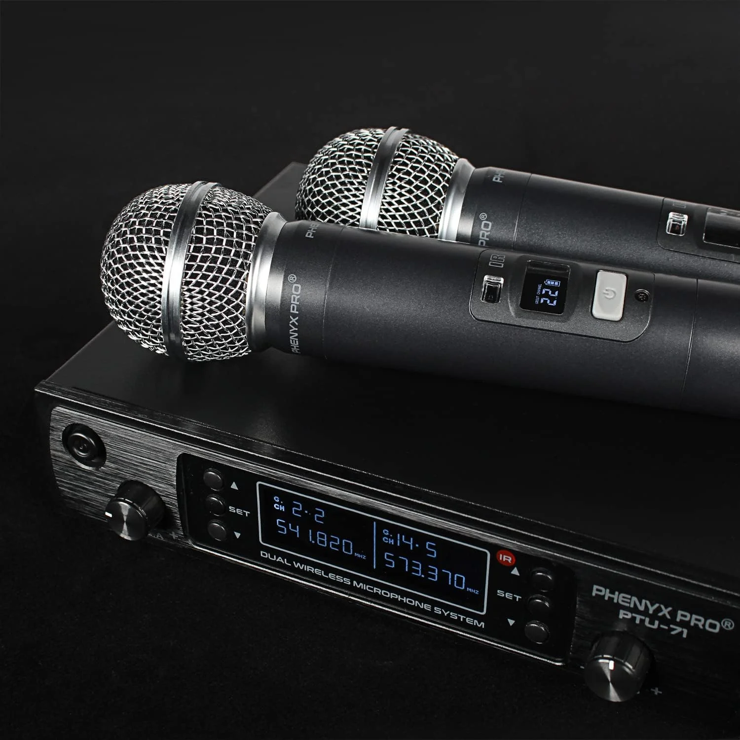 سیستم میکروفون بی سیم دوگانه UHF Phenyx Pro، میکروفون های بی سیم برای عملکرد حرفه ای برد بلند 250 فوتی، چند کاناله، ساخته شده از فلز، عمر باتری 16 ساعته، ایده آل برای آدرس عمومی (PTU-71-Newï¼â€° سیستم میکروفون بی سیم دوگانه UHF Phenyx Pro، میکروفون های بی سیم برای عملکرد حرفه ای برد بلند 250 فوتی، چند کاناله، ساخته شده از فلز، عمر باتری 16 ساعته، ایده آل برای آدرس عمومی (PTU-71-Newï¼â€°