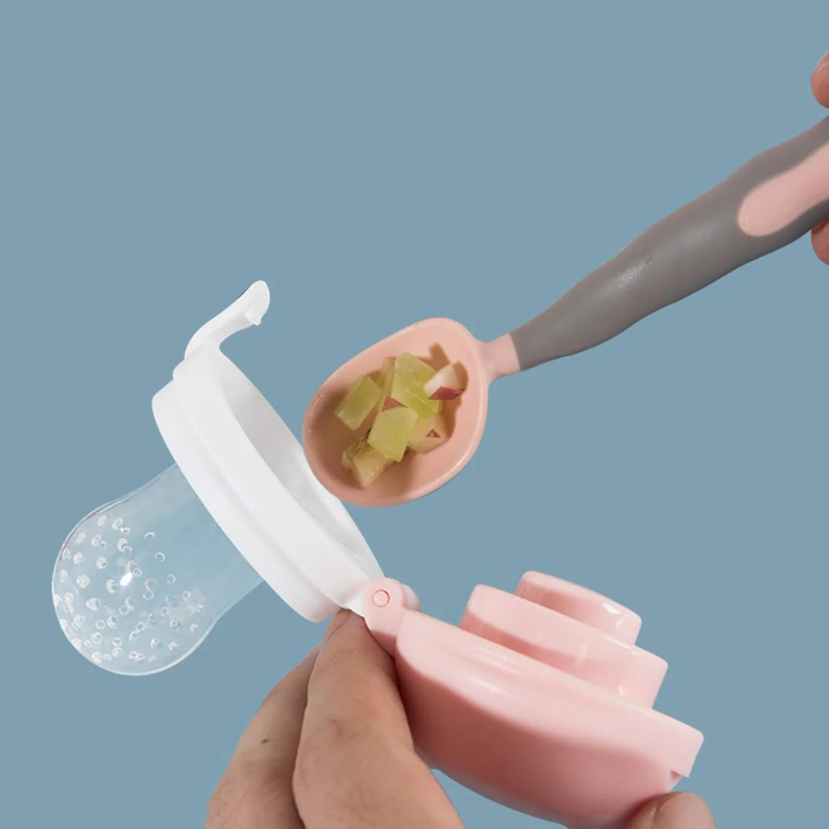 ECVV پستانک غذای کودک 2 عددی با 3 عدد سرپستانک سیلیکونی جایگزین، اسباب بازی دندان گیر میوه تازه برای نوزادان و کودکان نوپا ECVV پستانک غذای کودک 2 عددی با 3 عدد سرپستانک سیلیکونی جایگزین، اسباب بازی دندان گیر میوه تازه برای نوزادان و کودکان نوپا