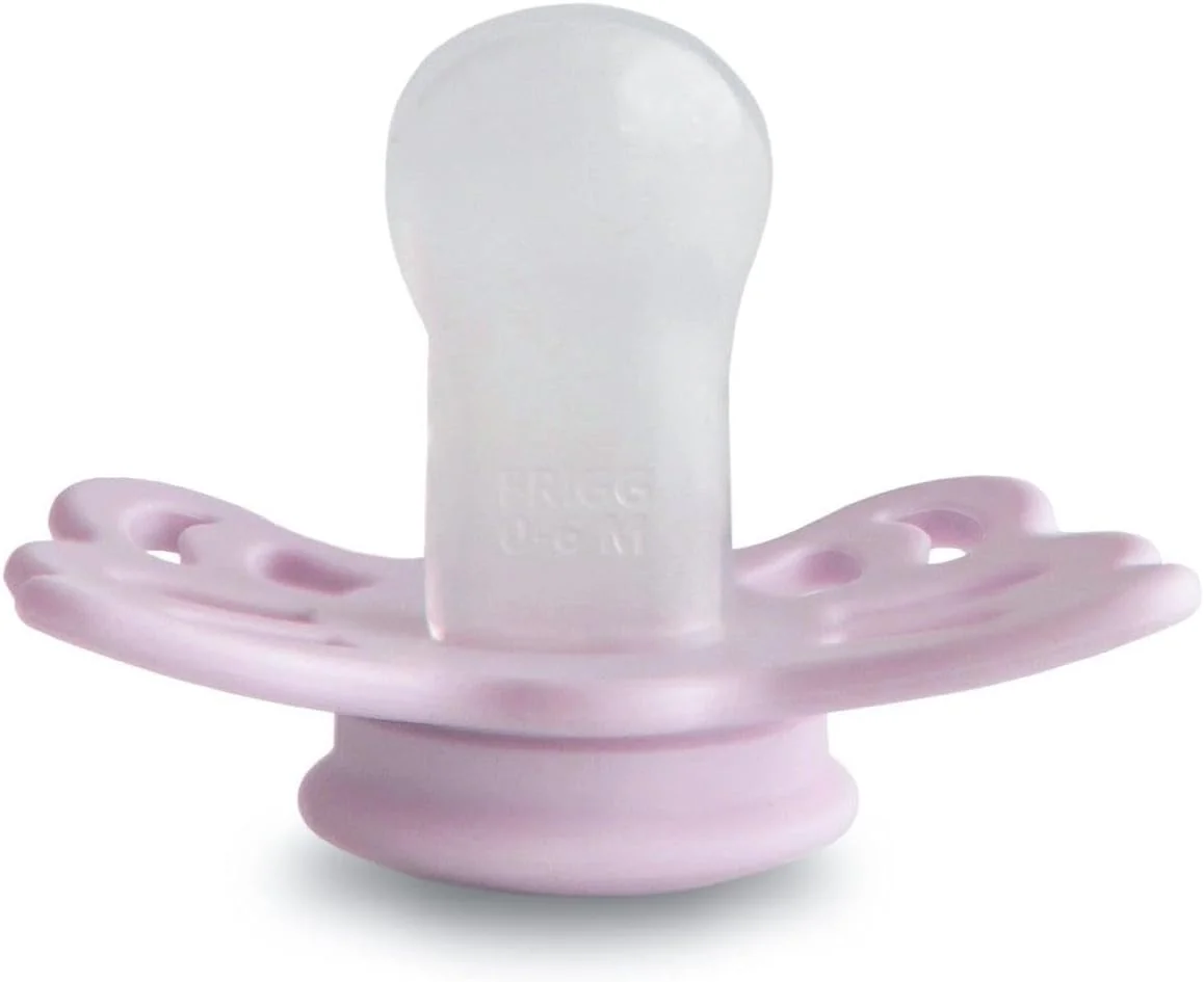 پستانک فرینگ مدل Butterfly مناسب 0-6 ماه | پستانک های آرامش بخش با طراحی آناتومیک، 1 عدد پستانک سیلیکونی با سیستم Click-Lock | ایمن برای مواد غذایی با ظرافت بی انتها - یاسی ملایم پستانک فرینگ مدل Butterfly مناسب 0-6 ماه | پستانک های آرامش بخش با طراحی آناتومیک، 1 عدد پستانک سیلیکونی با سیستم Click-Lock | ایمن برای مواد غذایی با ظرافت بی انتها - یاسی ملایم