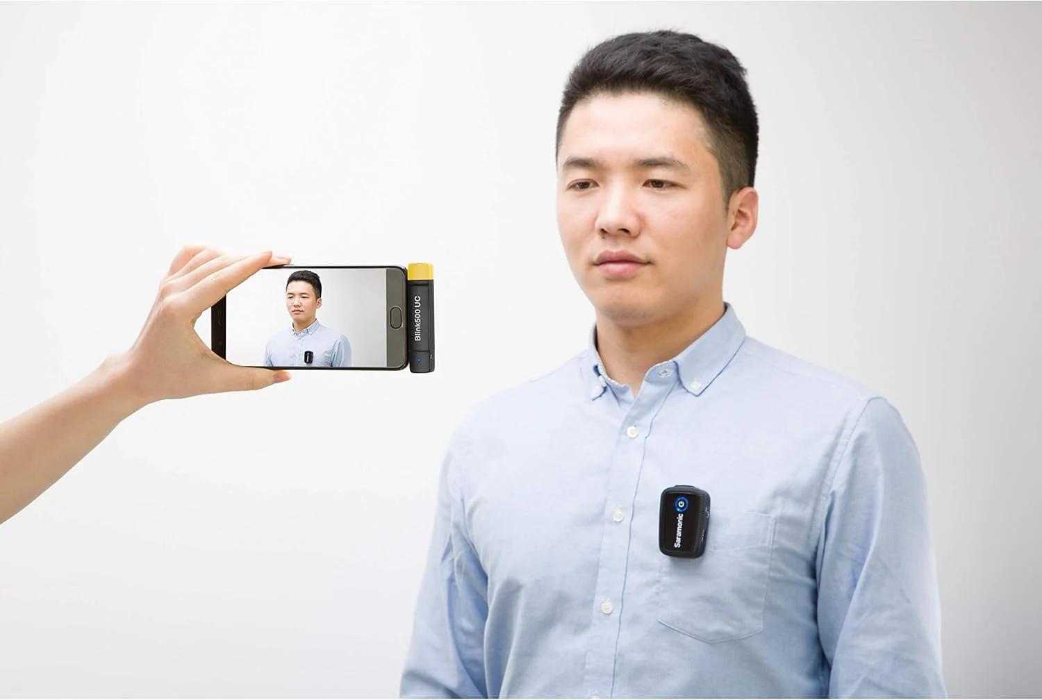 سیستم میکروفون بیسیم گیرهای فوقالعاده فشرده 2.4 گیگاهرتزی سارامونیک Blink 500 B5 با گیرنده USB-C دو کاناله بدون باتری و میکروفون یقهای برای تلفنهای هوشمند یا تبلتهای اندرویدی، کامپیوترها و موارد دیگر سیستم میکروفون بیسیم گیرهای فوقالعاده فشرده 2.4 گیگاهرتزی سارامونیک Blink 500 B5 با گیرنده USB-C دو کاناله بدون باتری و میکروفون یقهای برای تلفنهای هوشمند یا تبلتهای اندرویدی، کامپیوترها و موارد دیگر