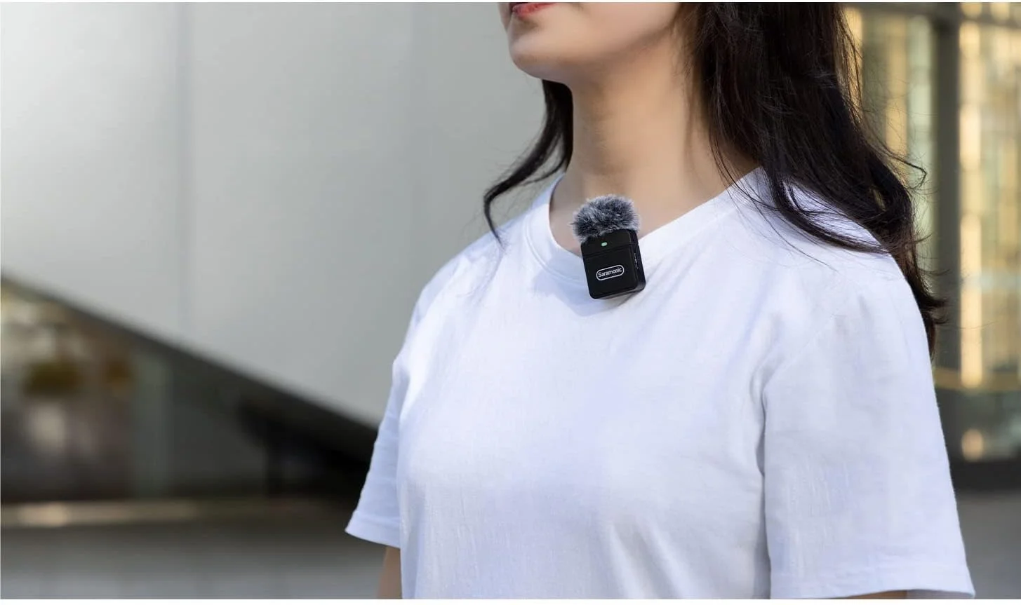 سیستم میکروفون بیسیم دو نفره گیرهای سارامونیک Blink 100 B6 TX+TX+RX 2.4GHz با گیرنده دوگانه USB-C قابل نصب روی دستگاه برای دستگاههای اندروید و iOS، کامپیوترها و غیره سیستم میکروفون بیسیم دو نفره گیرهای سارامونیک Blink 100 B6 TX+TX+RX 2.4GHz با گیرنده دوگانه USB-C قابل نصب روی دستگاه برای دستگاههای اندروید و iOS، کامپیوترها و غیره