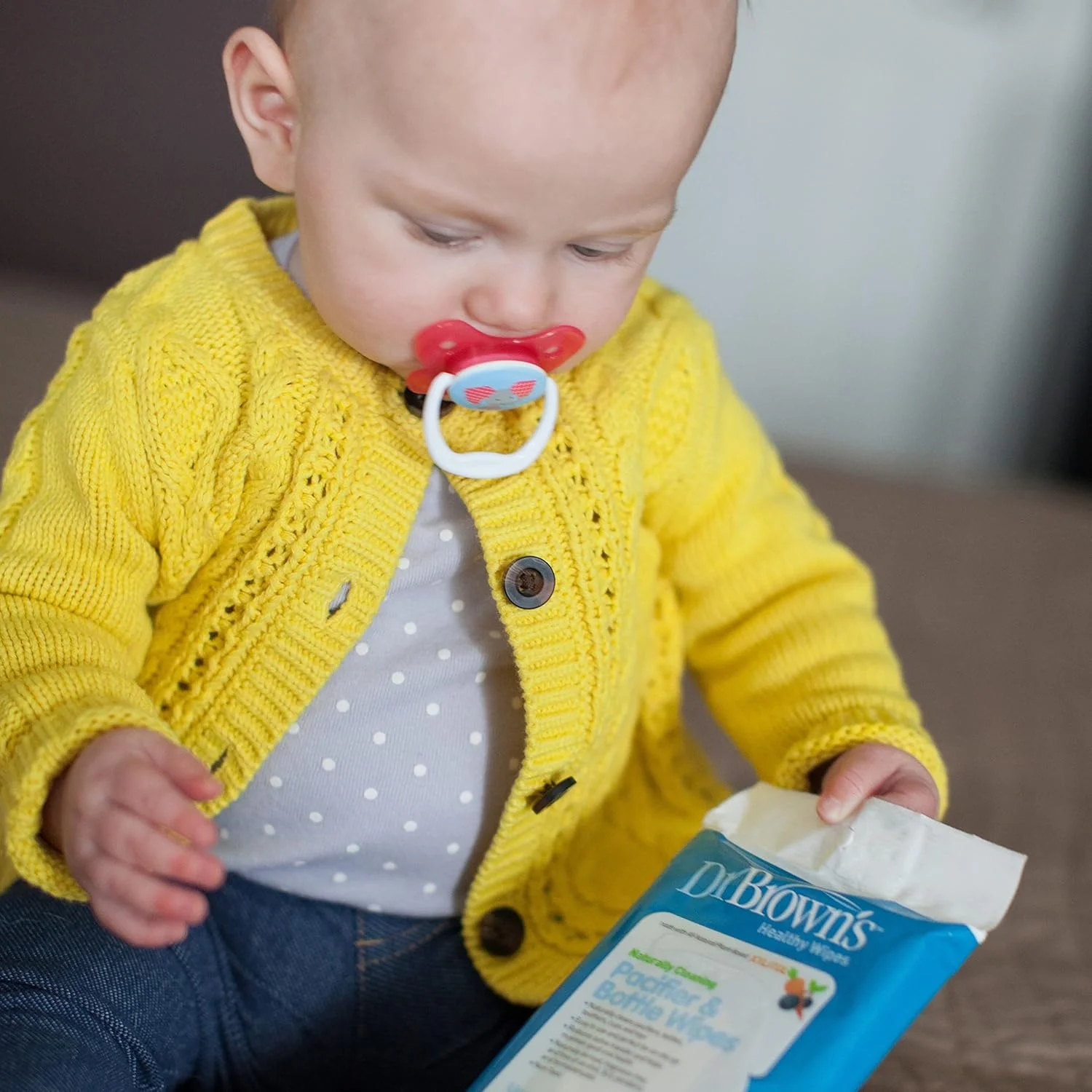 دستمال مرطوب پستانک و شیشه شیر دکتر براون، بسته 40 عددی، یک عدد