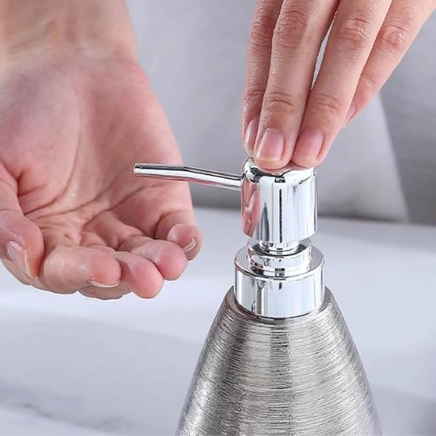 ست 5 تکه پمپ صابون نقره ای برس خورده، جا صابونی ساده و مدرن، لوازم جانبی آشپزخانه، حمام و هتل، برای خانه، آشپزخانه، حمام، بدون سینی و بطری