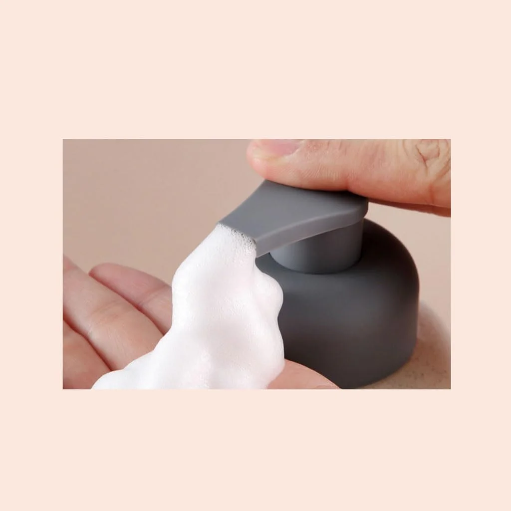 جامایع ظرفشویی آشپزخانه، جامایع سرامیکی حمام، بطری پخش کننده شامپو، ژل دوش، بطری لوسیون، جامایع دستشویی حمام