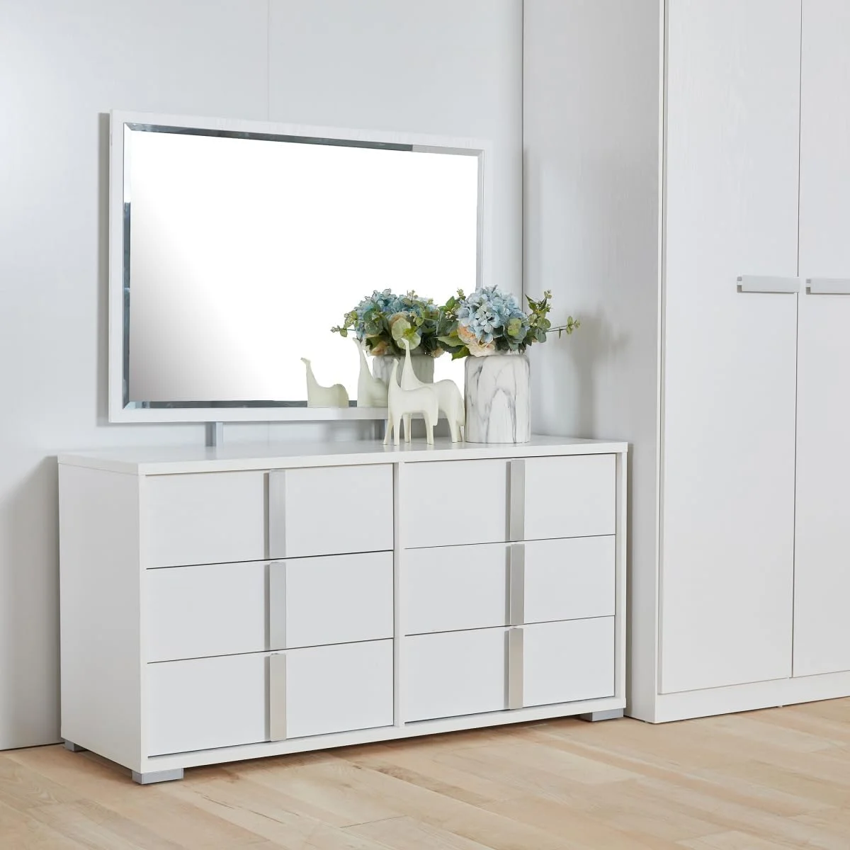 سرویس خواب سوپر کینگ 5 تکه Home Box مدل Solitaire ابعاد 209 X 140 X 218.5 سانتی متر - سفید