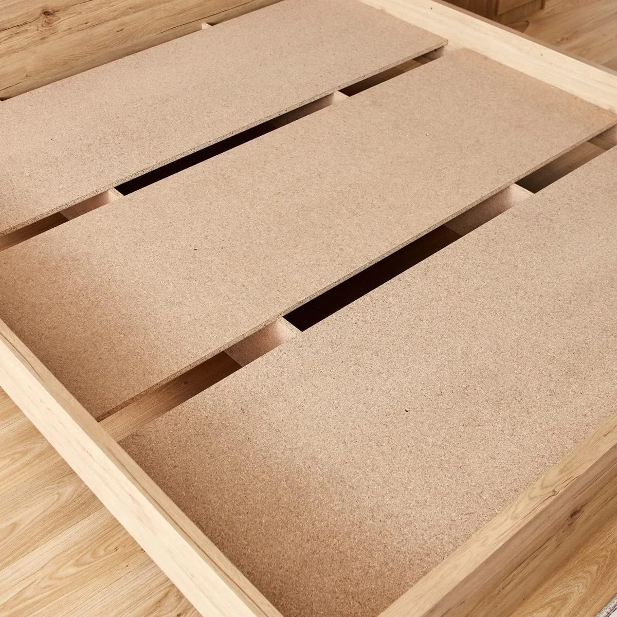 سرویس خواب 4 تکه کینگ هوم باکس پرایم 209 X 80 X 194 سانتی متر بژ