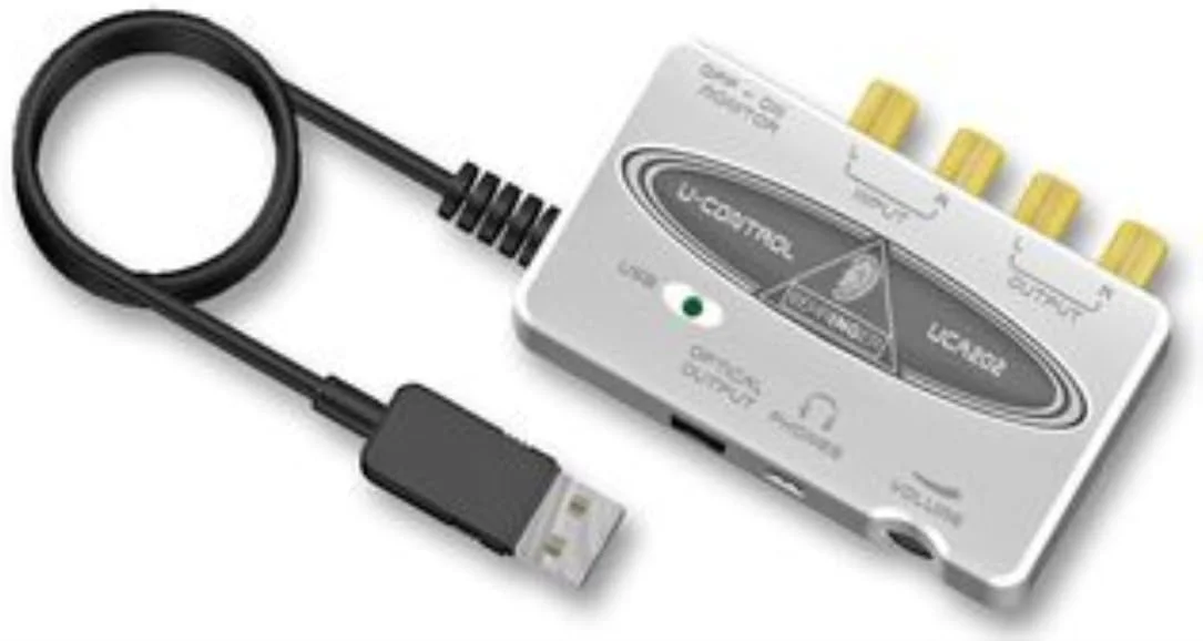 کارت صدای USB بهرینگر با تاخیر بسیار کم، 2 ورودی/2 خروجی به همراه خروجی دیجیتال، نقره ای