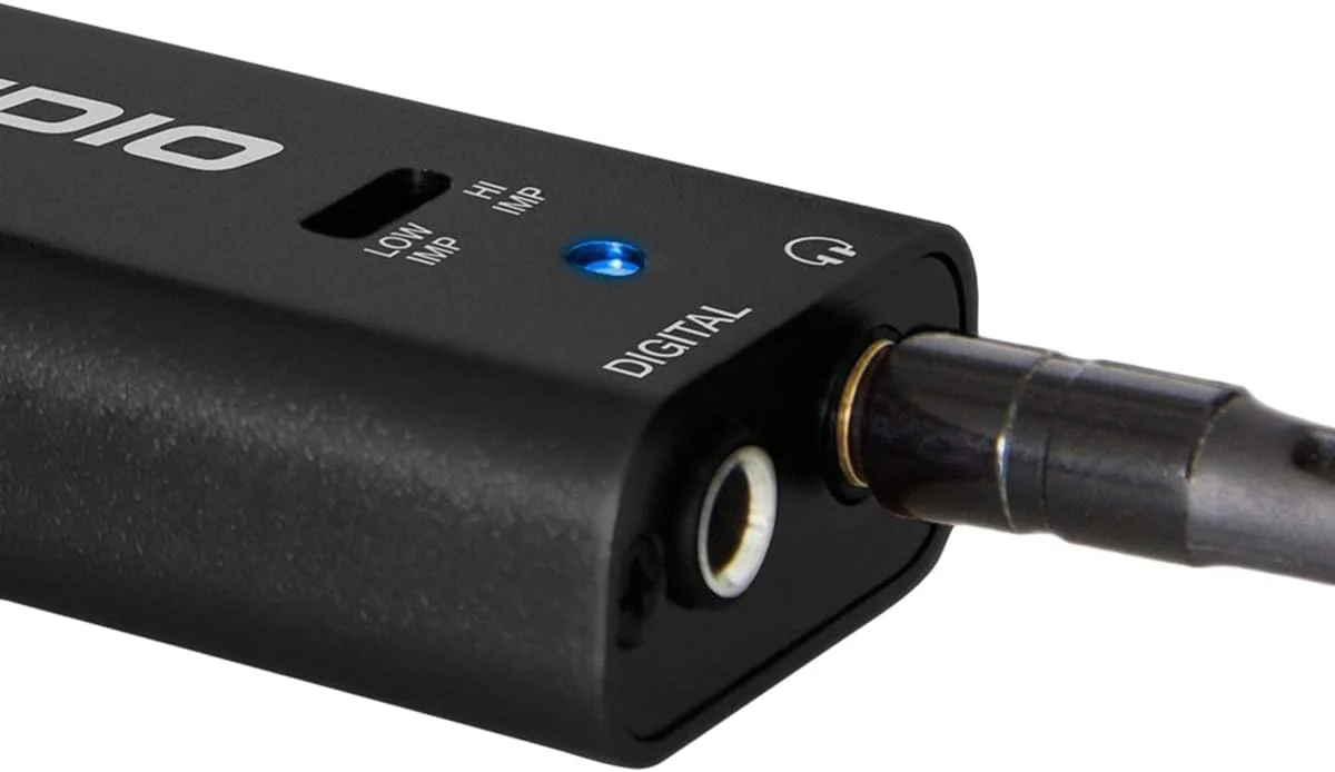 M-Audio Micro DAC - مبدل دیجیتال به آنالوگ قابل حمل با خروجی آنالوگ و دیجیتال کواکسیال M-Audio Micro DAC - مبدل دیجیتال به آنالوگ قابل حمل با خروجی آنالوگ و دیجیتال کواکسیال