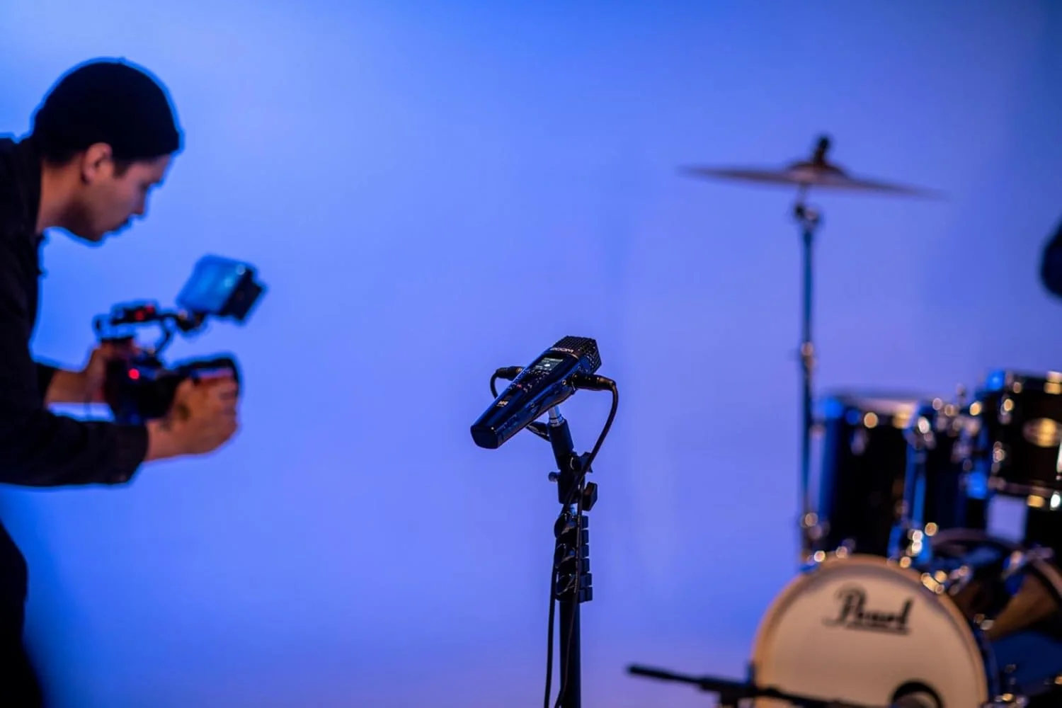 ضبط کننده صدا زوم M4 MicTrak با 32 بیت شناور، 4 ترک، 2 ورودی XLR/TRS، کپسول میکروفون X/Y، تایم کد، نرمال سازی، مانیتورینگ داخلی، تغذیه با باتری، رابط صوتی، برای نوازندگان، پادکسترها، فیلمبرداران ضبط کننده صدا زوم M4 MicTrak با 32 بیت شناور، 4 ترک، 2 ورودی XLR/TRS، کپسول میکروفون X/Y، تایم کد، نرمال سازی، مانیتورینگ داخلی، تغذیه با باتری، رابط صوتی، برای نوازندگان، پادکسترها، فیلمبرداران