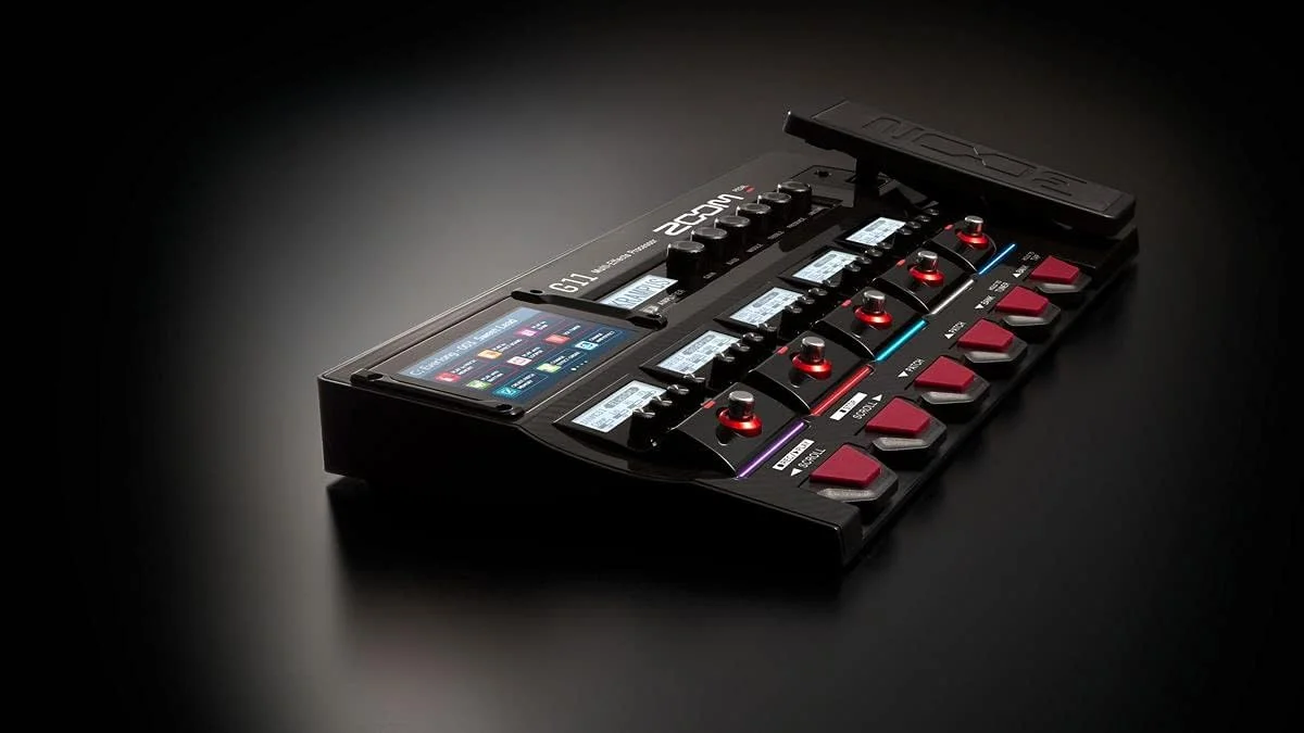 پردازنده مولتی افکت گیتار ZOOM G11 با صفحه لمسی، مدلینگ آمپلی فایر، کنترل آمپلی فایر، پدال بورد کامل و رابط صوتی پردازنده مولتی افکت گیتار ZOOM G11 با صفحه لمسی، مدلینگ آمپلی فایر، کنترل آمپلی فایر، پدال بورد کامل و رابط صوتی