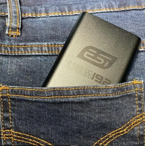 آداپتور صوتی USB گیتار و میکروفون ESI UGM192 | 24 بیت / 192 کیلوهرتز فوق العاده موبایل آداپتور صوتی USB گیتار و میکروفون ESI UGM192 | 24 بیت / 192 کیلوهرتز فوق العاده موبایل
