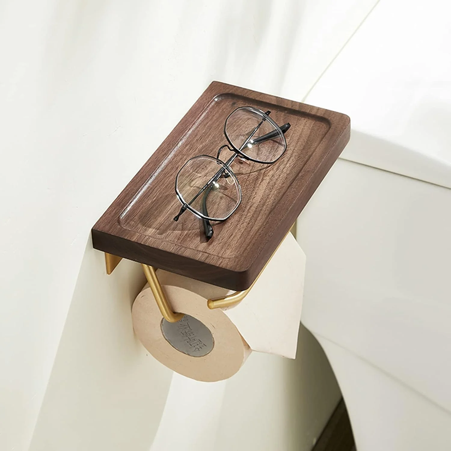 جا دستمال کاغذی توالت LIU- با قفسه چوبی، نگهدارنده رول دستمال کاغذی دیواری برای دکوراسیون حمام و آشپزخانه، سطح برس خورده آلومینیومی طلایی جا دستمال کاغذی توالت LIU- با قفسه چوبی، نگهدارنده رول دستمال کاغذی دیواری برای دکوراسیون حمام و آشپزخانه، سطح برس خورده آلومینیومی طلایی