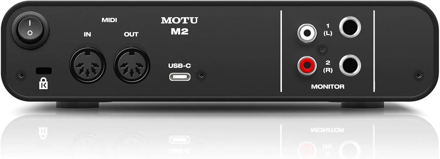 کارت صدای MOTU M2 2x2 USB-C با 2 ورودی/2 خروجی، 2 پری امپ میکروفون، صفحه نمایش LCD، مانیتورینگ سخت افزاری، Loopback و 6+ گیگابایت محتوای رایگان - سازگار با Mac/PC/iOS