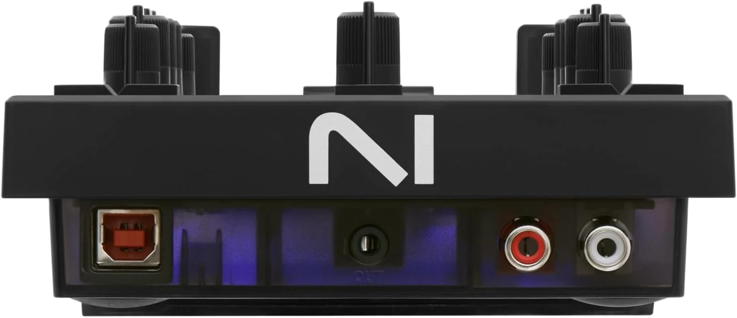کنترلر دی جی Native Instruments Traktor Kontrol Z1 MK2 - کنترلر میکس دی جی 4 کاناله با لایه کنترل Stem، FX، MIDI، رابط صوتی 24 بیت/96 کیلوهرتز به همراه نرم افزار Traktor Pro (Mac/PC) کنترلر دی جی Native Instruments Traktor Kontrol Z1 MK2 - کنترلر میکس دی جی 4 کاناله با لایه کنترل Stem، FX، MIDI، رابط صوتی 24 بیت/96 کیلوهرتز به همراه نرم افزار Traktor Pro (Mac/PC)