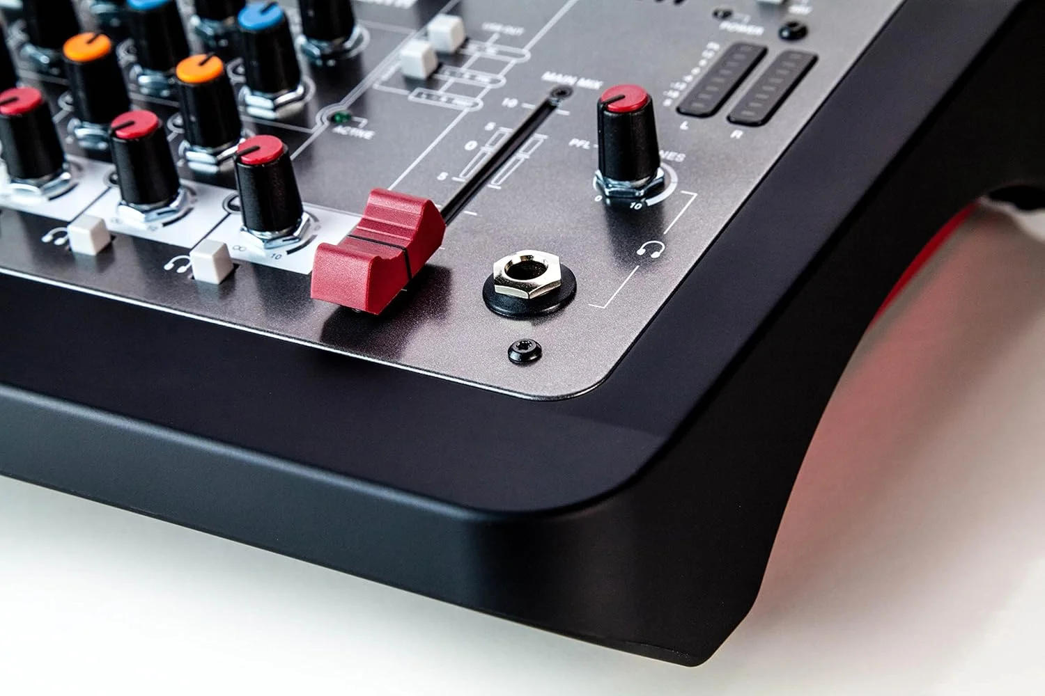 میکسر صوتی/ رابط USB هیبریدی فشرده Allen & Heath ZEDi-8 (AH-ZEDi-8) میکسر صوتی/ رابط USB هیبریدی فشرده Allen & Heath ZEDi-8 (AH-ZEDi-8)