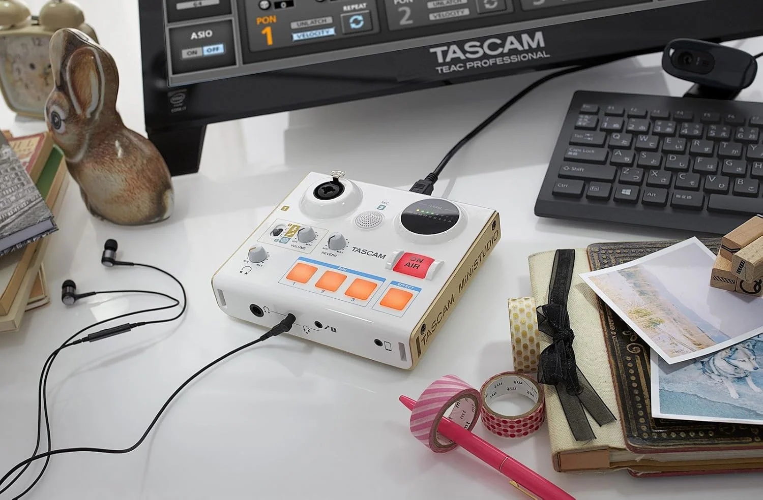 کارت صدای Tascam MiNiSTUDIO Personal US-32 برای پخش شخصی کارت صدای Tascam MiNiSTUDIO Personal US-32 برای پخش شخصی