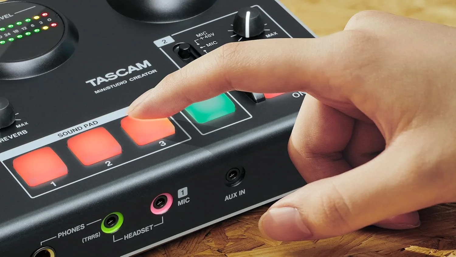 کارت صدای TASCAM MiNiSTUDIO Creator US-42B کارت صدای TASCAM MiNiSTUDIO Creator US-42B