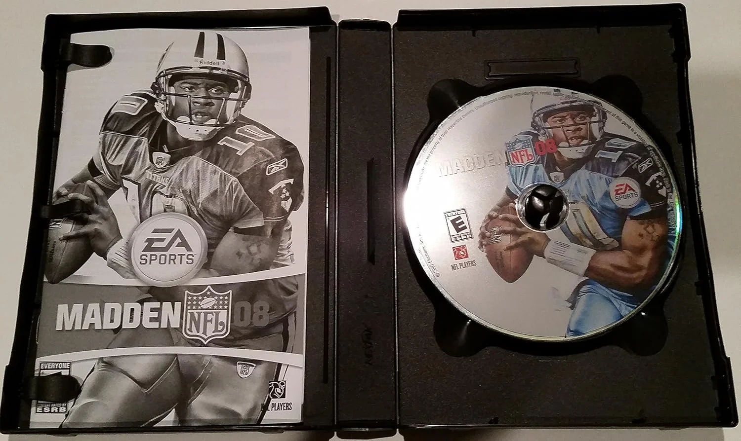 بازی Madden NFL 08 از Electronic Arts - نسخه DVD برای PC بازی Madden NFL 08 از Electronic Arts - نسخه DVD برای PC