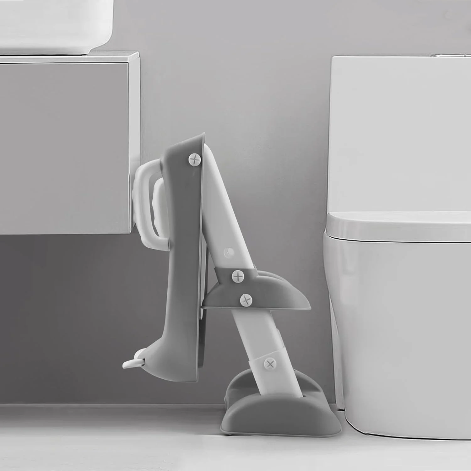 صندلی آموزشی توالت فرنگی پاندا ایر با نردبان پله‌ای، صندلی توالت فرنگی راحت و ایمن با پدهای ضد لغزش و نردبان برای کودکان پسر و دختر نوپا (خاکستری)