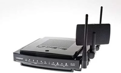 روتر گیگابیتی بی‌سیم N دو بانده Linksys Cisco- WRT600N Ultra RangePlus با قابلیت اتصال حافظه