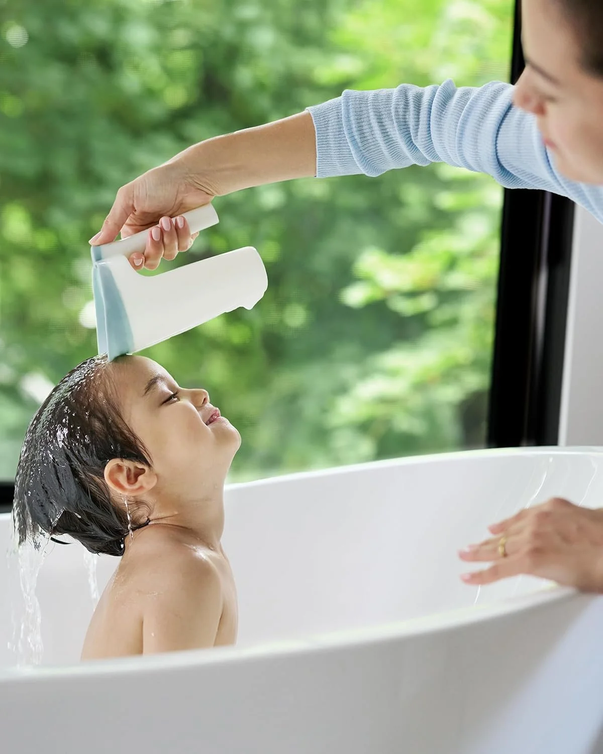 لیوان آبکشی حمام کودک اسکیپ هاپ مدل Wave، بدون اشک، آبشاری، سفید، مناسب 0 سال به بالا لیوان آبکشی حمام کودک اسکیپ هاپ مدل Wave، بدون اشک، آبشاری، سفید، مناسب 0 سال به بالا