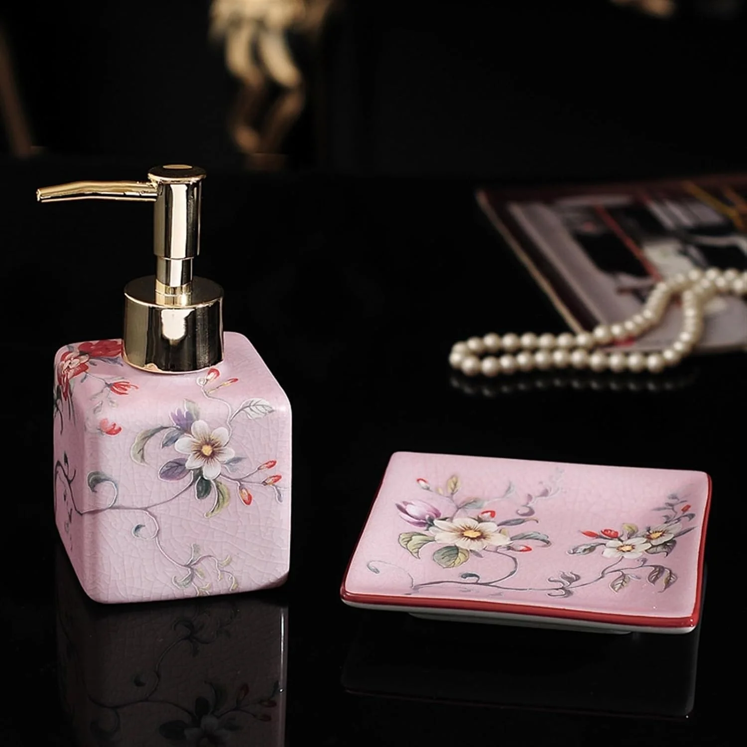 جامایع دستشویی، جامایع دستشویی حمام، جامایع لوکس با طرح چاپی رترو چینی 200 میلی لیتری برای حمام، جامایع سرامیکی مایع برای روی میز حمام با پمپ پلاستیکی طلایی، صورتی، 2