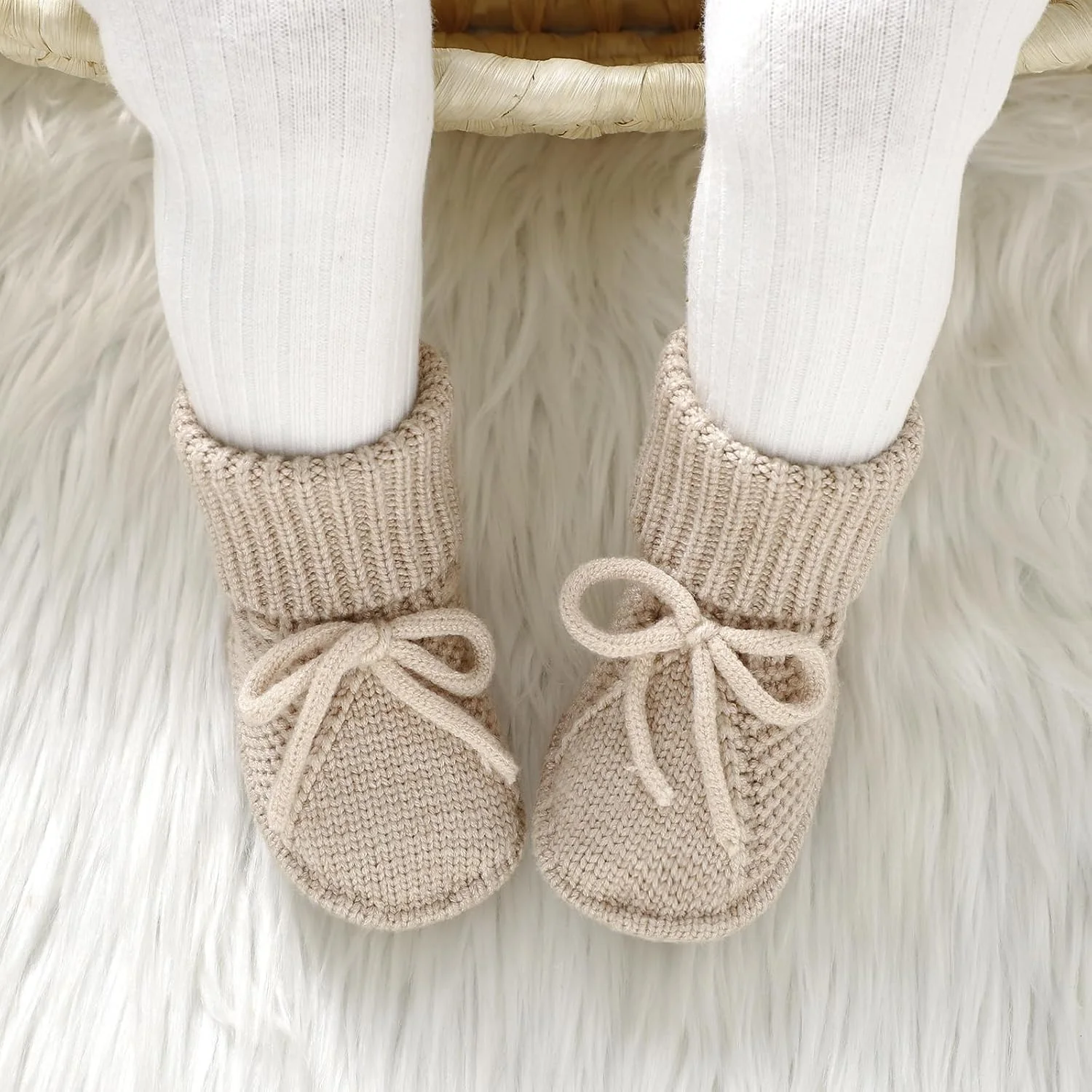 جوراب پاپوش بافتنی گرم و نرم نوزادی DovFanny با پاپیون برای نوزاد پسر و دختر