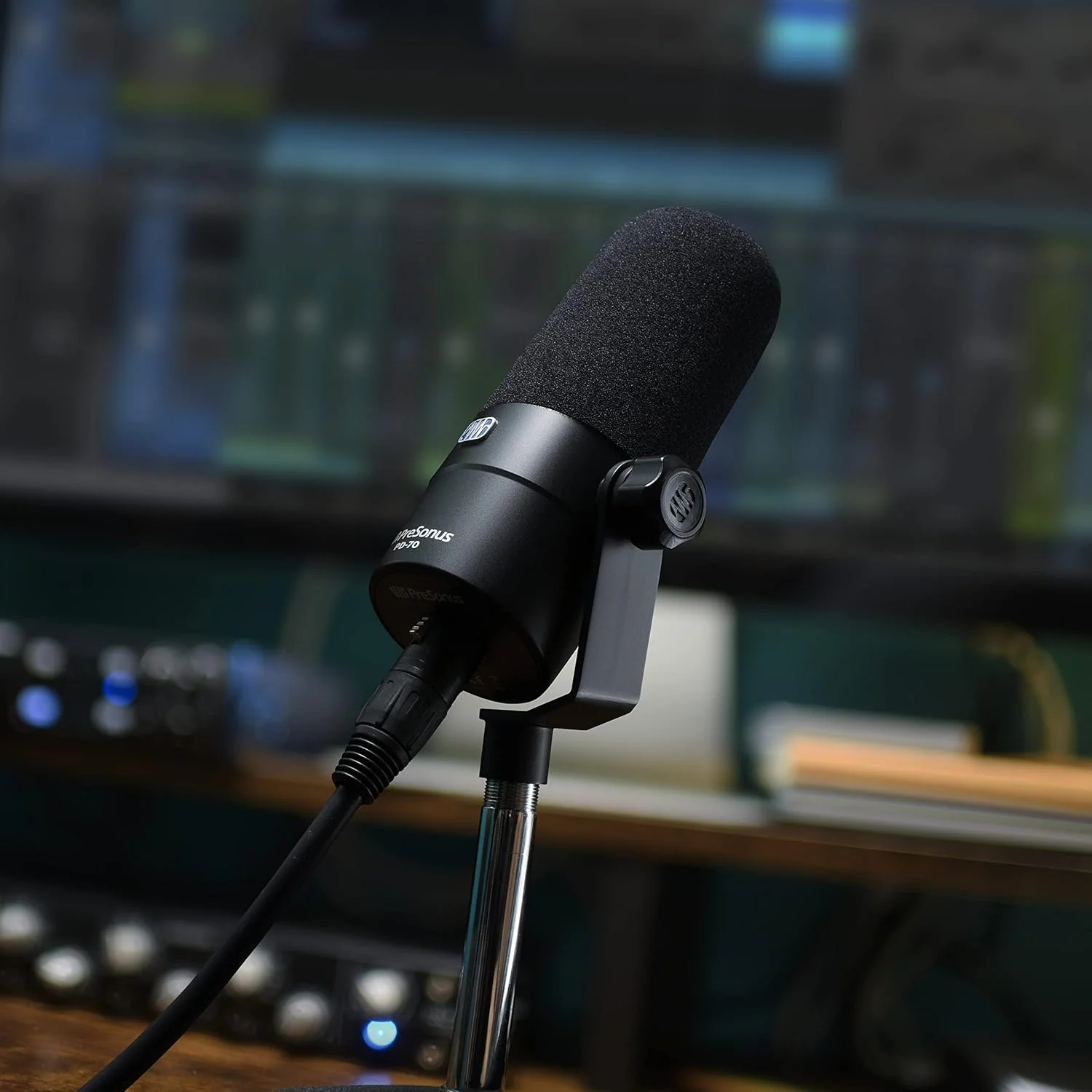 میکروفون دینامیک وکال PreSonus PD 70 مناسب برای پخش، پادکست و استریم زنده، XLR، مشکی، PD 70 میکروفون دینامیک وکال PreSonus PD 70 مناسب برای پخش، پادکست و استریم زنده، XLR، مشکی، PD 70