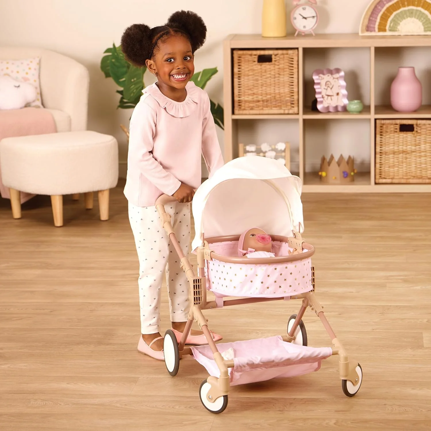 کالسکه عروسک دوقلو LullaBaby - کالسکه اسباب بازی صورتی با ستاره های طلایی - سایبان تاشو، چرخ های گردان و سبد ذخیره سازی - لوازم جانبی عروسک - اسباب بازی برای کودکان 2 سال به بالا - کالسکه عروسک دوتایی کالسکه عروسک دوقلو LullaBaby - کالسکه اسباب بازی صورتی با ستاره های طلایی - سایبان تاشو، چرخ های گردان و سبد ذخیره سازی - لوازم جانبی عروسک - اسباب بازی برای کودکان 2 سال به بالا - کالسکه عروسک دوتایی