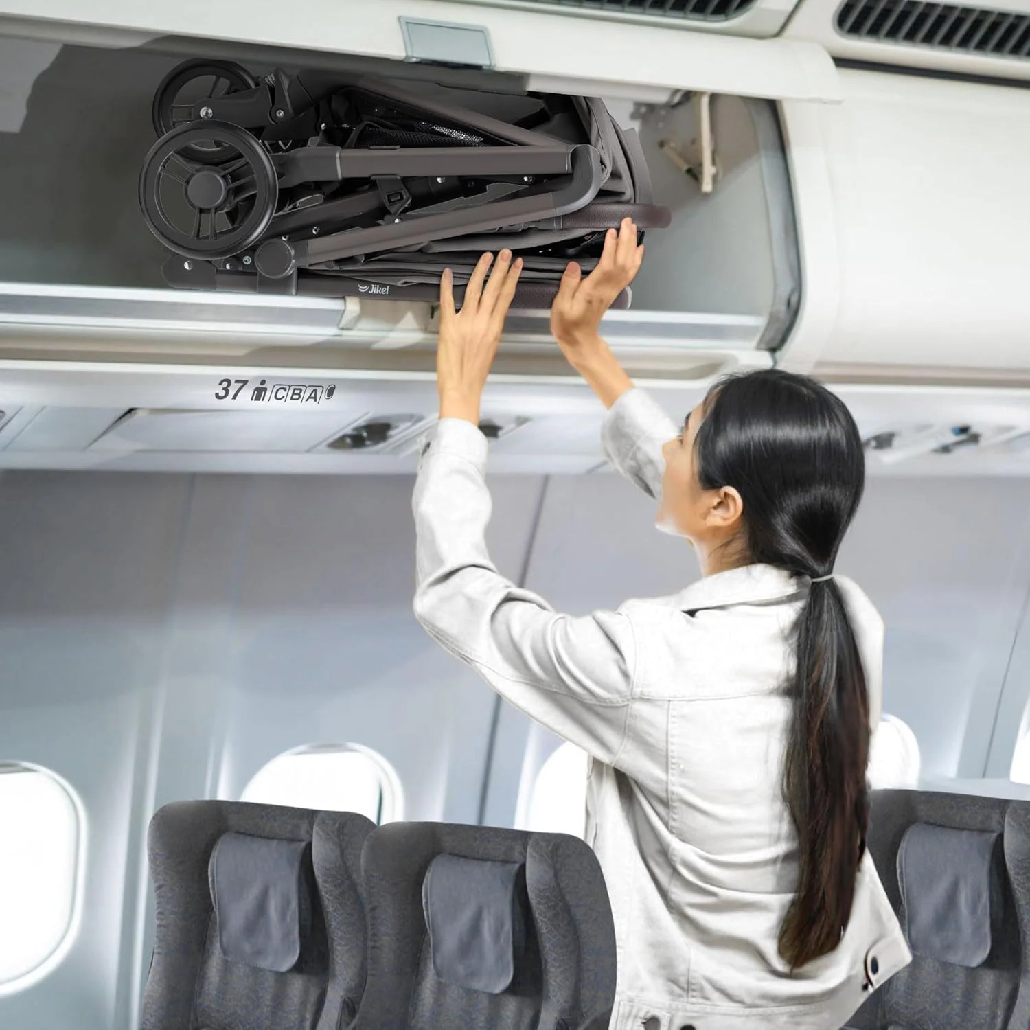 کالسکه مسافرتی تاشو خودکار Jikel Nomad، سبک و فوق العاده جمع و جور، مناسب هواپیما، دارای جا لیوانی، زیرپایی قابل تنظیم، تاشو با یک دست (خاکستری گرافیتی) کالسکه مسافرتی تاشو خودکار Jikel Nomad، سبک و فوق العاده جمع و جور، مناسب هواپیما، دارای جا لیوانی، زیرپایی قابل تنظیم، تاشو با یک دست (خاکستری گرافیتی)