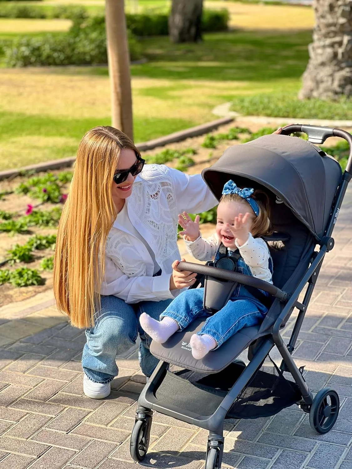 کالسکه مسافرتی تاشو خودکار Jikel Nomad، سبک و فوق العاده جمع و جور، مناسب هواپیما، دارای جا لیوانی، زیرپایی قابل تنظیم، تاشو با یک دست (خاکستری گرافیتی) کالسکه مسافرتی تاشو خودکار Jikel Nomad، سبک و فوق العاده جمع و جور، مناسب هواپیما، دارای جا لیوانی، زیرپایی قابل تنظیم، تاشو با یک دست (خاکستری گرافیتی)