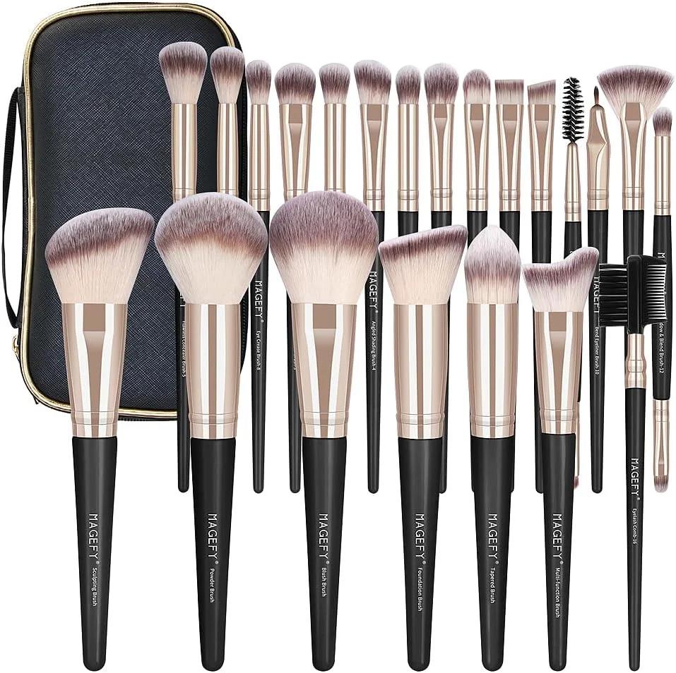 ست برس آرایشی MAGEFY، 22 تکه برس آرایشی حرفه ای ممتاز مصنوعی به همراه کیف، ست برس آرایشی مسافرتی سایه چشم و کرم پودر (طلایی مشکی)