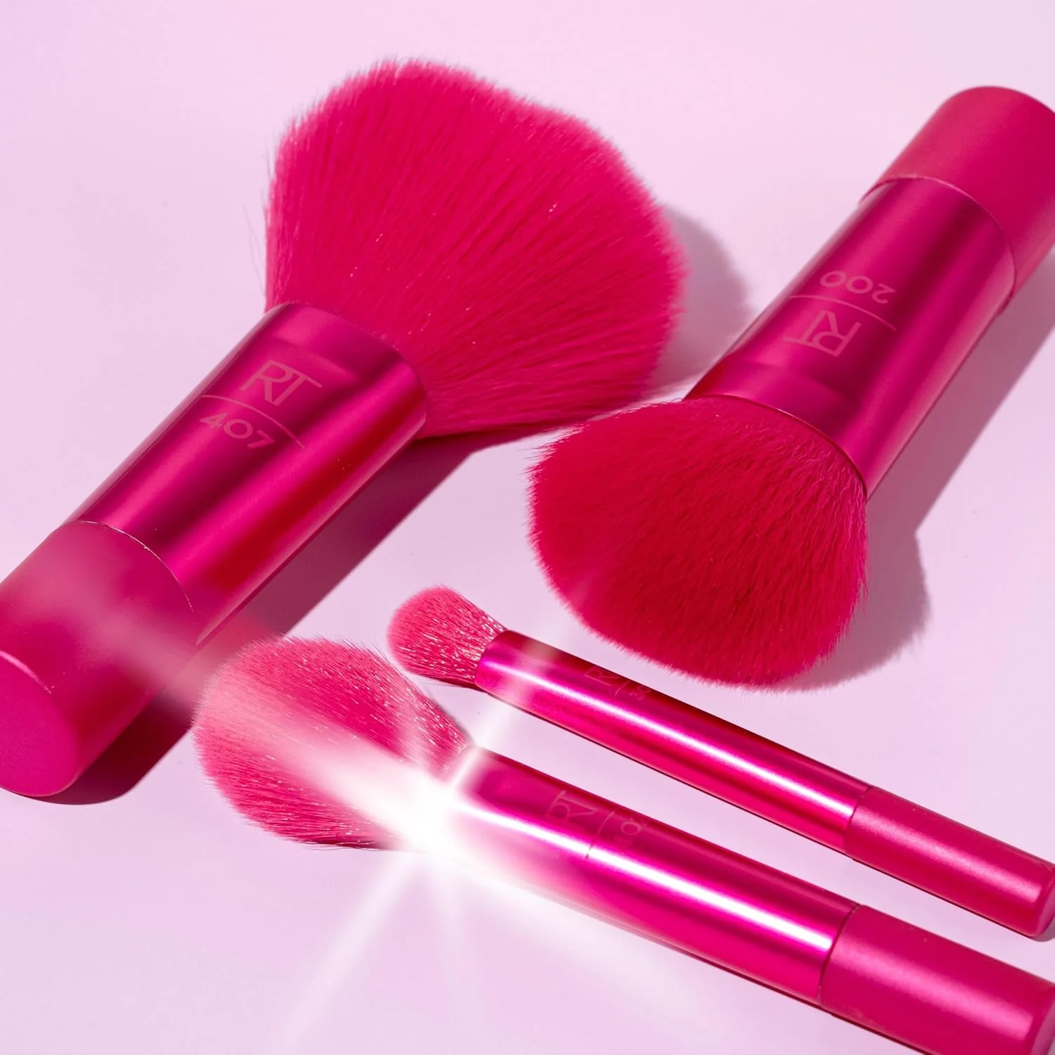 Real Techniques Limited Edition High Shine Mini Brush Kit, Travel Size Makeup Brush Set, For Liquid & Powder Makeup Products, Buildable Coverage, 4 Piece Gift Set Real Techniques Limited Edition High Shine Mini Brush Kit, Travel Size Makeup Brush Set, For Liquid & Powder Makeup Products, Buildable Coverage, 4 Piece Gift Set