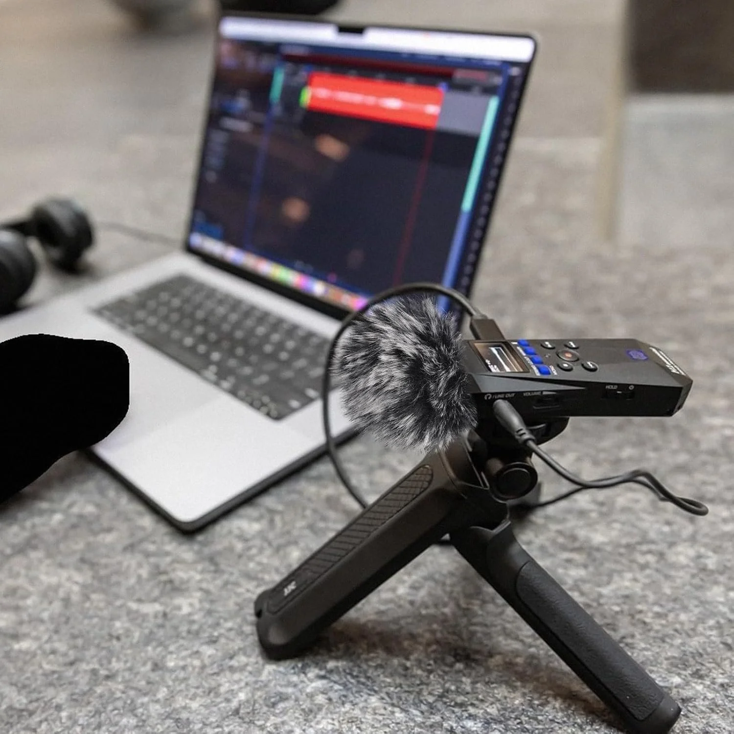 Geekria for Creators بادگیر خزدار سازگار با ضبط کننده دستی ZOOM H1 essential، روکش میکروفون DeadCat، روکش کرکی شیشه جلو، ضبط کننده دیجیتال قابل حمل (خاکستری / 2 بسته)