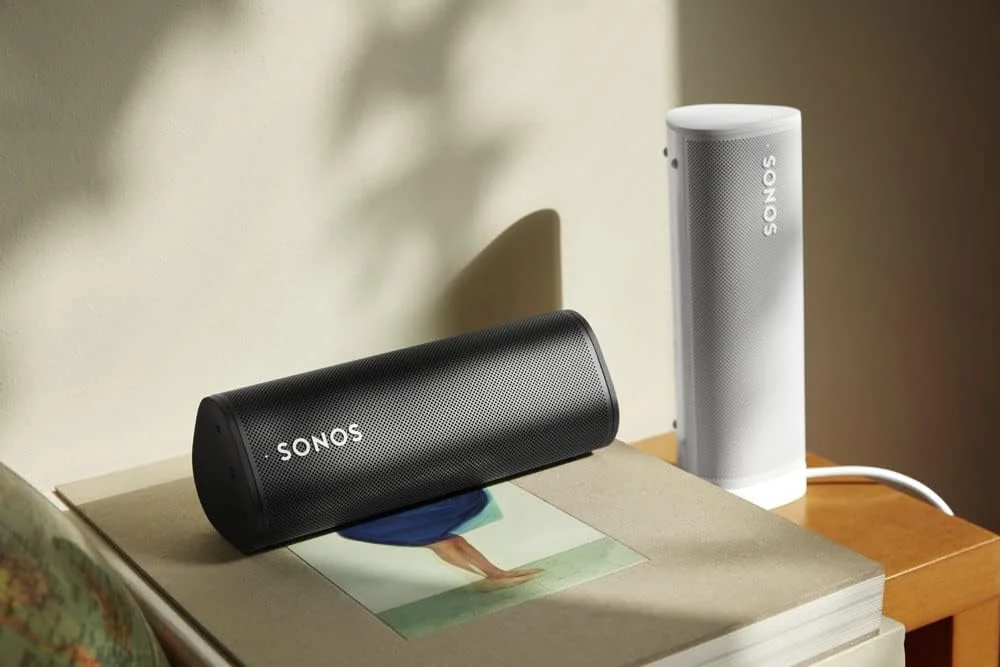 اسپیکر قابل حمل Sonos Roam SL با صدای فراگیر در خانه و بیرون از خانه. این اسپیکر سبک و مقاوم در برابر آب، تا 10 ساعت عمر باتری دارد و با AirPlay2 سازگار است - مشکی اسپیکر قابل حمل Sonos Roam SL با صدای فراگیر در خانه و بیرون از خانه. این اسپیکر سبک و مقاوم در برابر آب، تا 10 ساعت عمر باتری دارد و با AirPlay2 سازگار است - مشکی