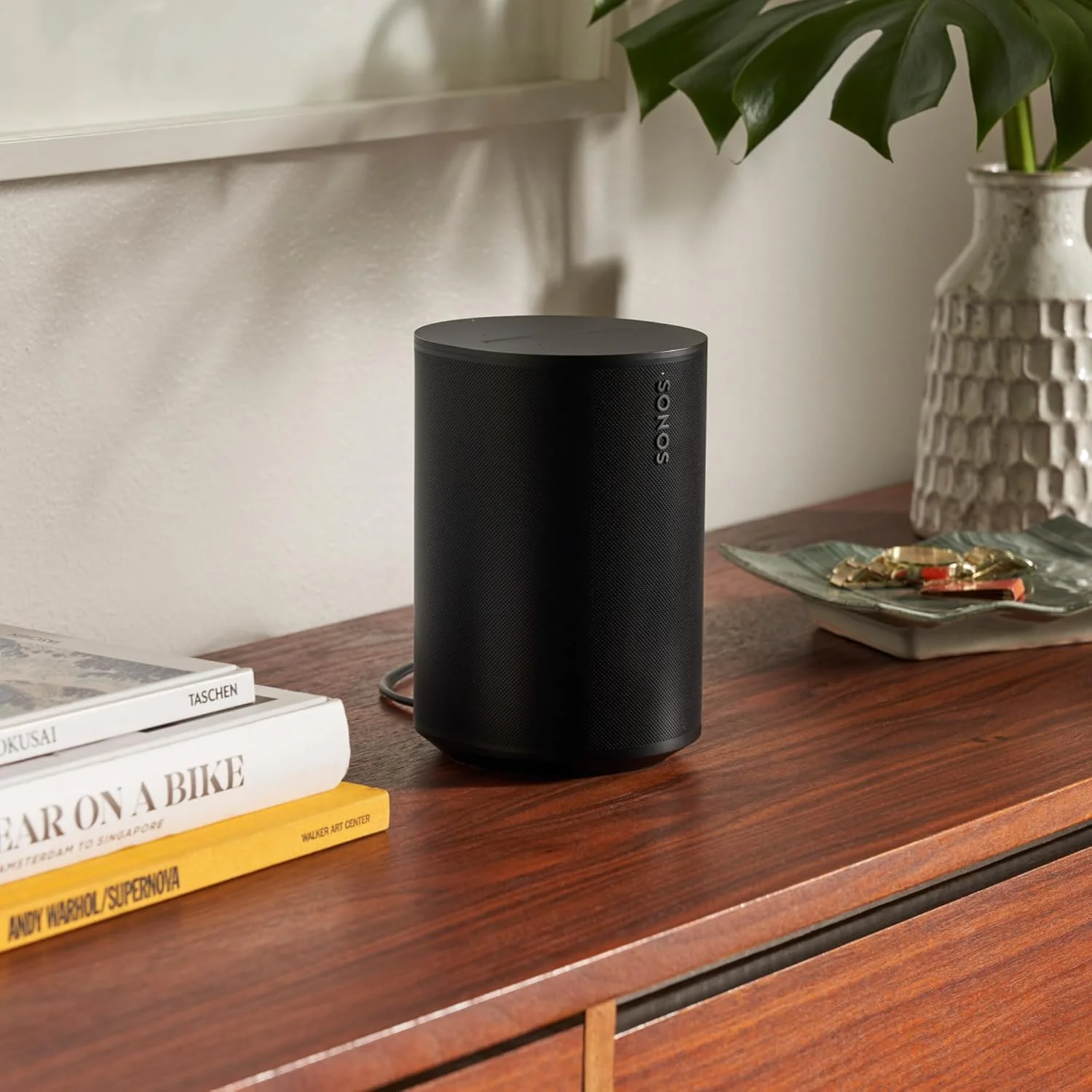 اسپیکر بیسیم Sonos Era 100 با آکوستیک و نسل بعدی اتصال Wi-Fi و بلوتوث، سازگار با آمازون الکسا - مشکی اسپیکر بیسیم Sonos Era 100 با آکوستیک و نسل بعدی اتصال Wi-Fi و بلوتوث، سازگار با آمازون الکسا - مشکی