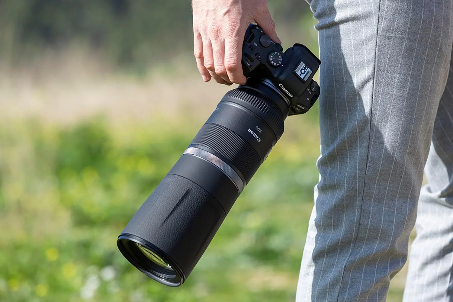 لنز Canon RF 800mm F11 IS STM برای دوربین های بدون آینه