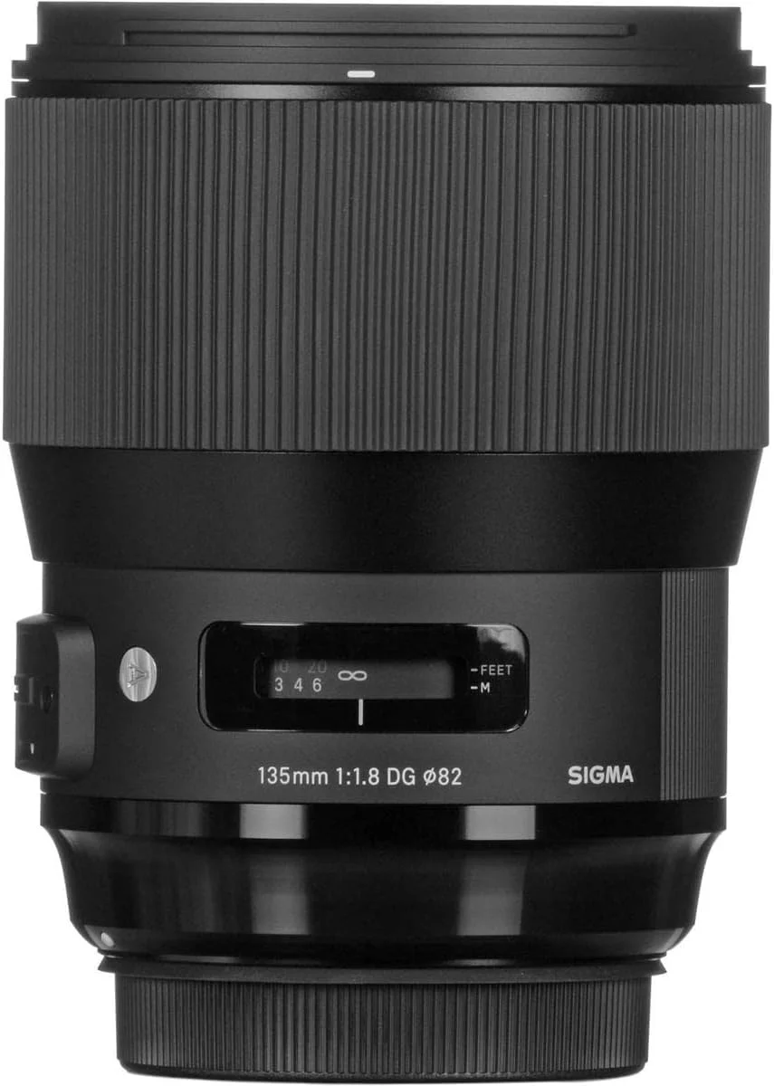 لنز سیگما 135 میلیمتر F1.8 DG HSM Art (دهانه فیلتر 82 میلیمتری) برای دوربینهای سیگما با دهانه SA لنز سیگما 135 میلیمتر F1.8 DG HSM Art (دهانه فیلتر 82 میلیمتری) برای دوربینهای سیگما با دهانه SA