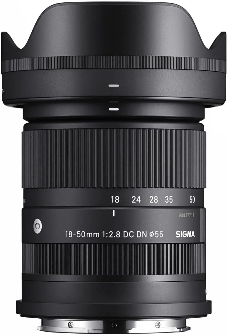 لنز سیگما 18-50mm f/2.8 DC DN Contemporary برای Sony E، به همراه کیت فیلتر Hoya NXT Plus 55mm UV+CPL و کیت تمیز کننده