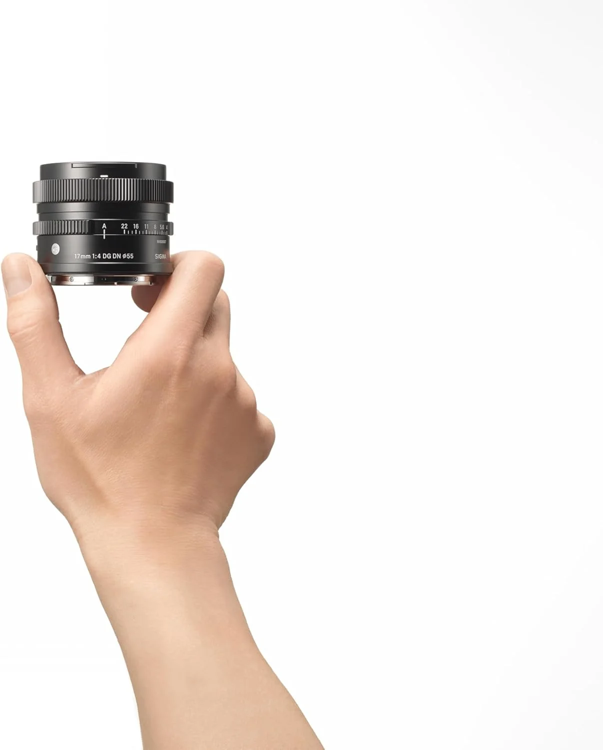 لنز سیگما 17mm F4.0 DG DN برای مانت L لنز سیگما 17mm F4.0 DG DN برای مانت L