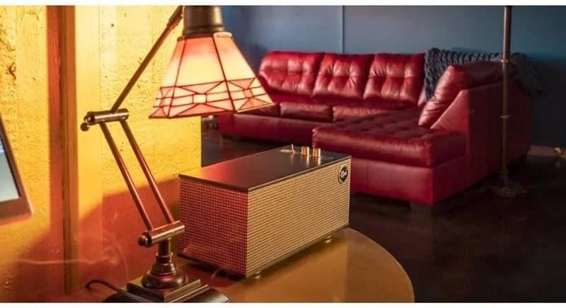 Klipsch Heritage Wireless The One II Tabletop Stereo Walnut Klipsch Heritage Wireless The One II Tabletop Stereo Walnut