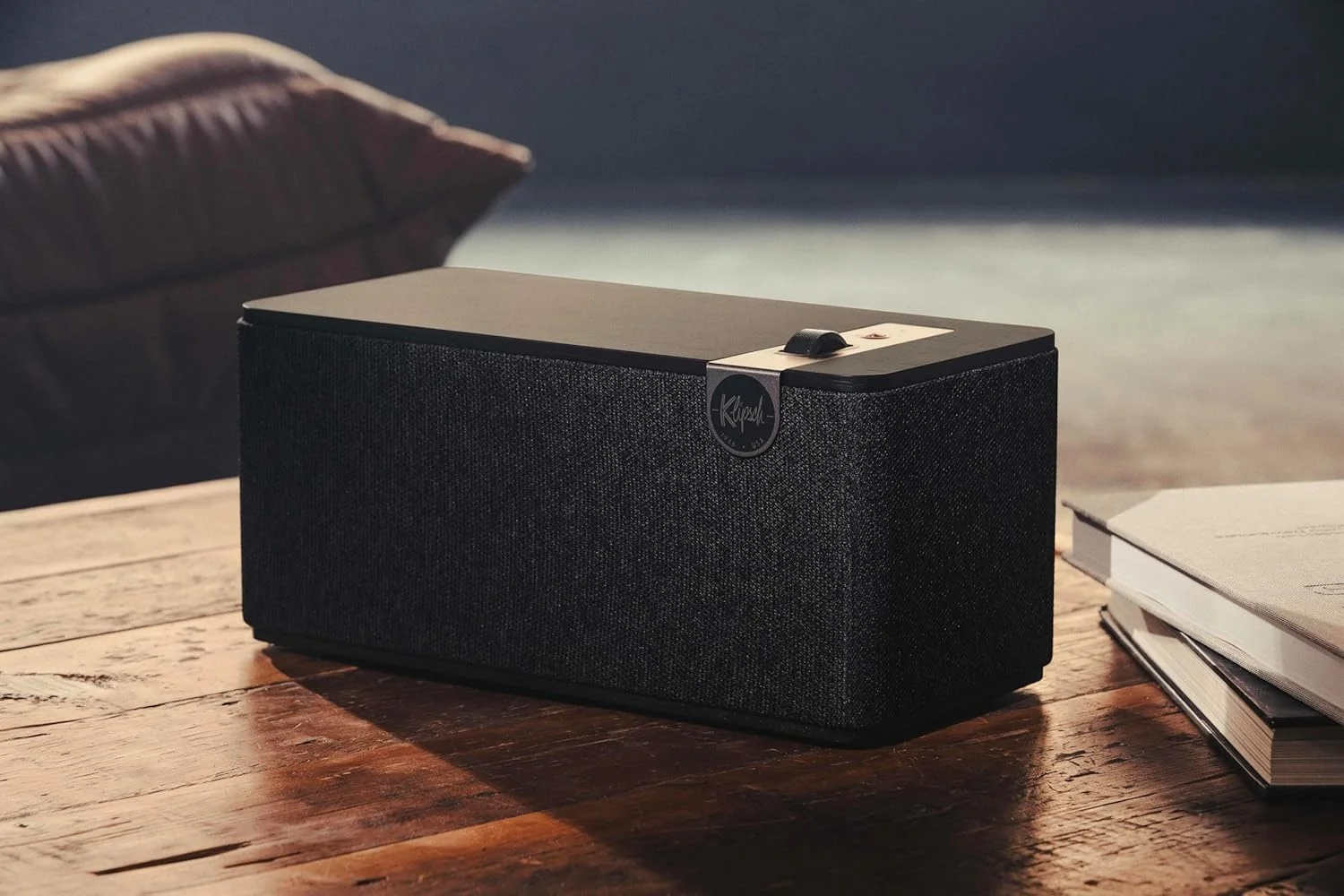 اسپیکر بلوتوثی پریمیوم KLIPSCH THE ONE PLUS - مشکی اسپیکر بلوتوثی پریمیوم KLIPSCH THE ONE PLUS - مشکی